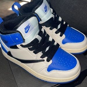 Kids blue shoe